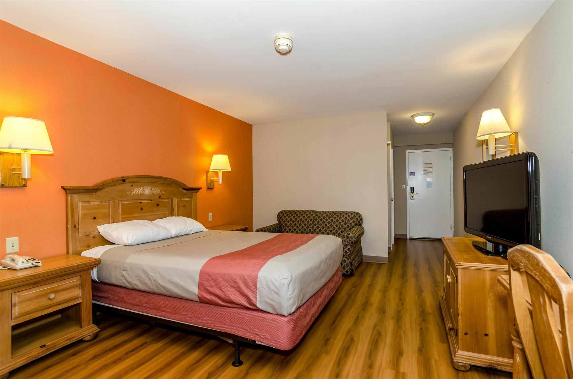 Motel 6-Newark, De Bagian luar foto