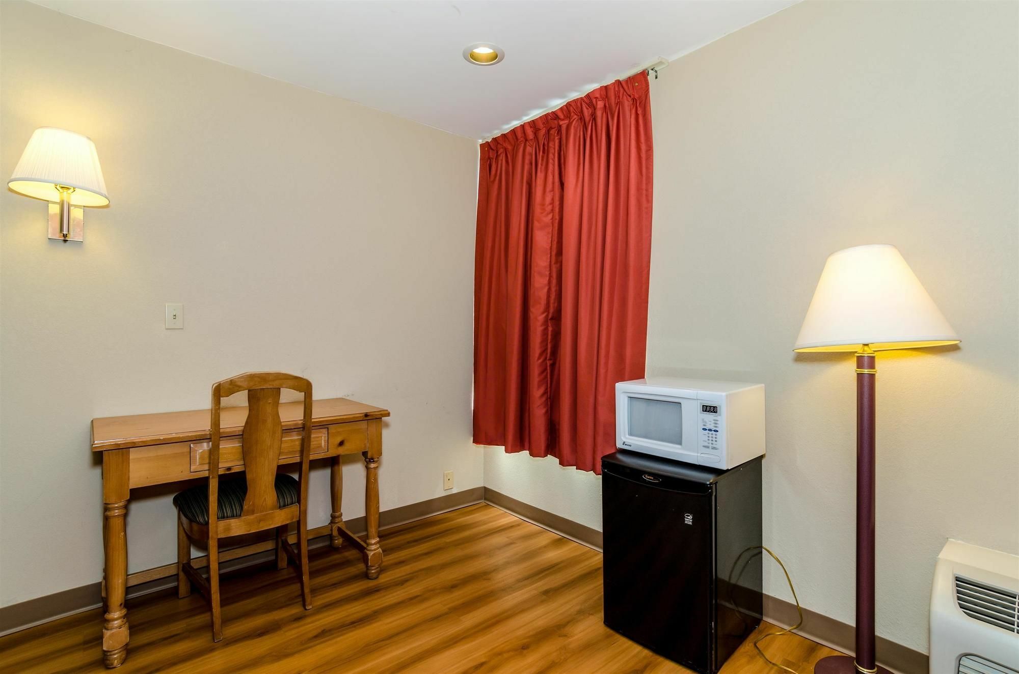 Motel 6-Newark, De Bagian luar foto