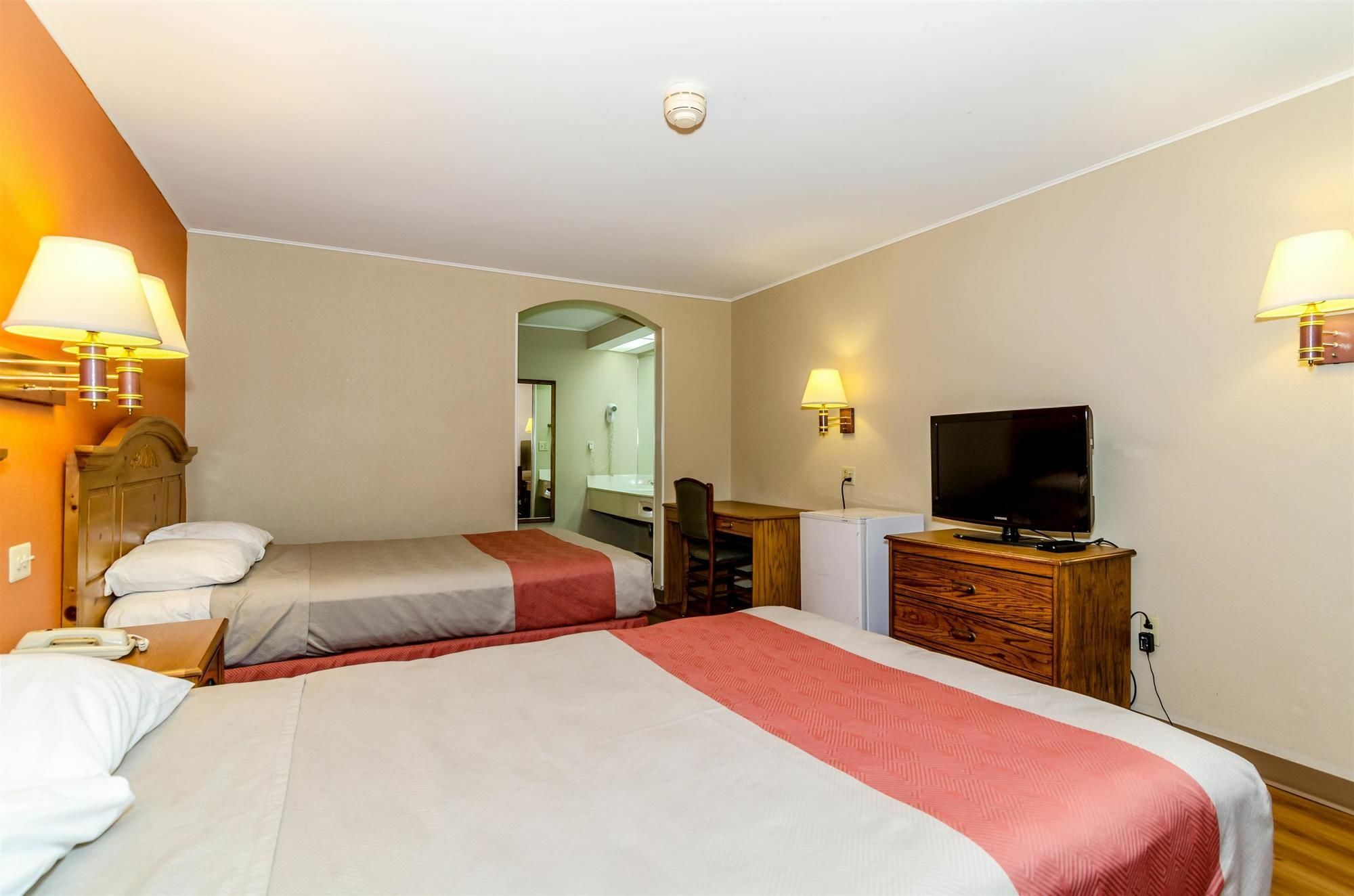 Motel 6-Newark, De Bagian luar foto