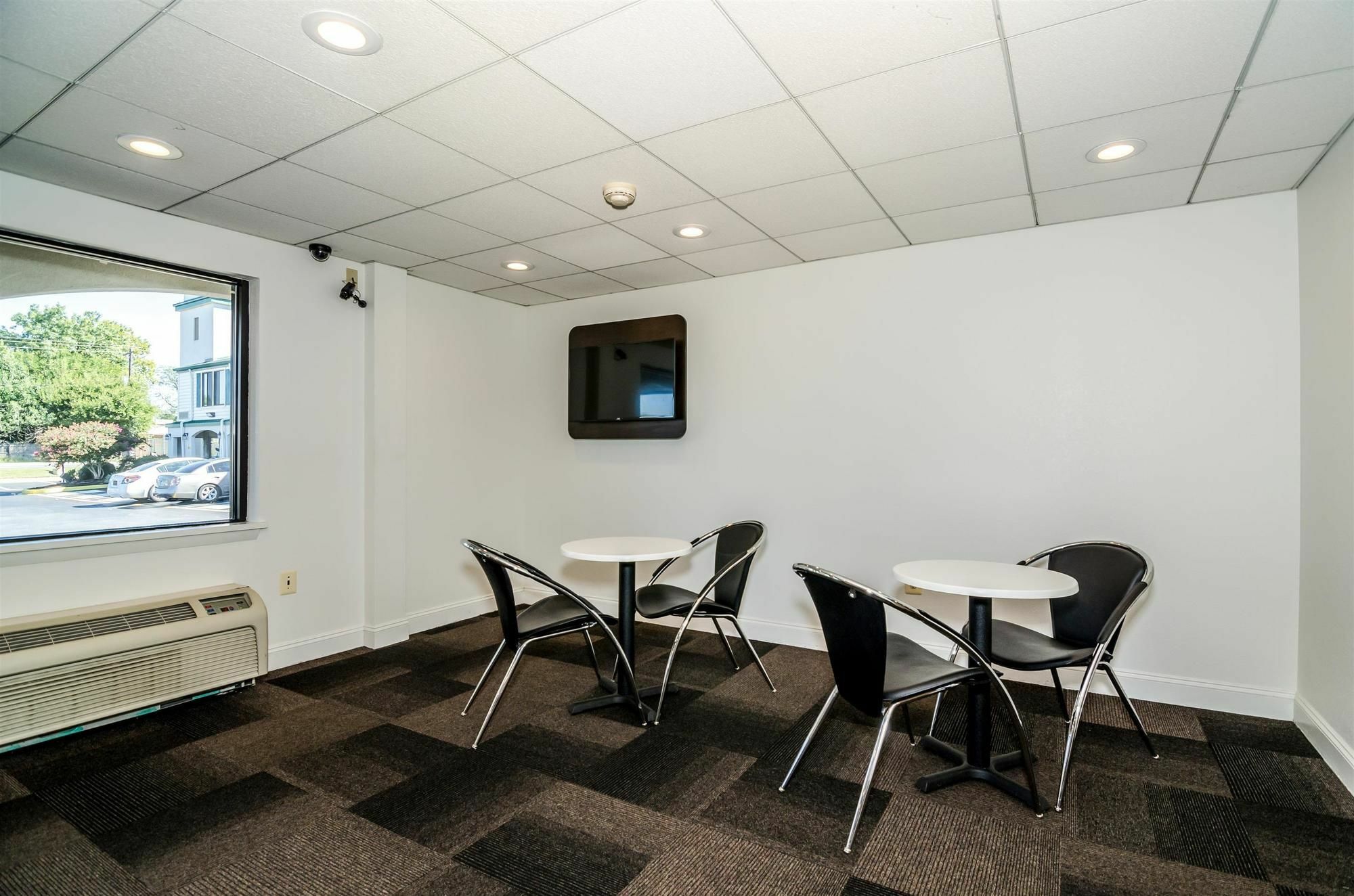 Motel 6-Newark, De Bagian luar foto